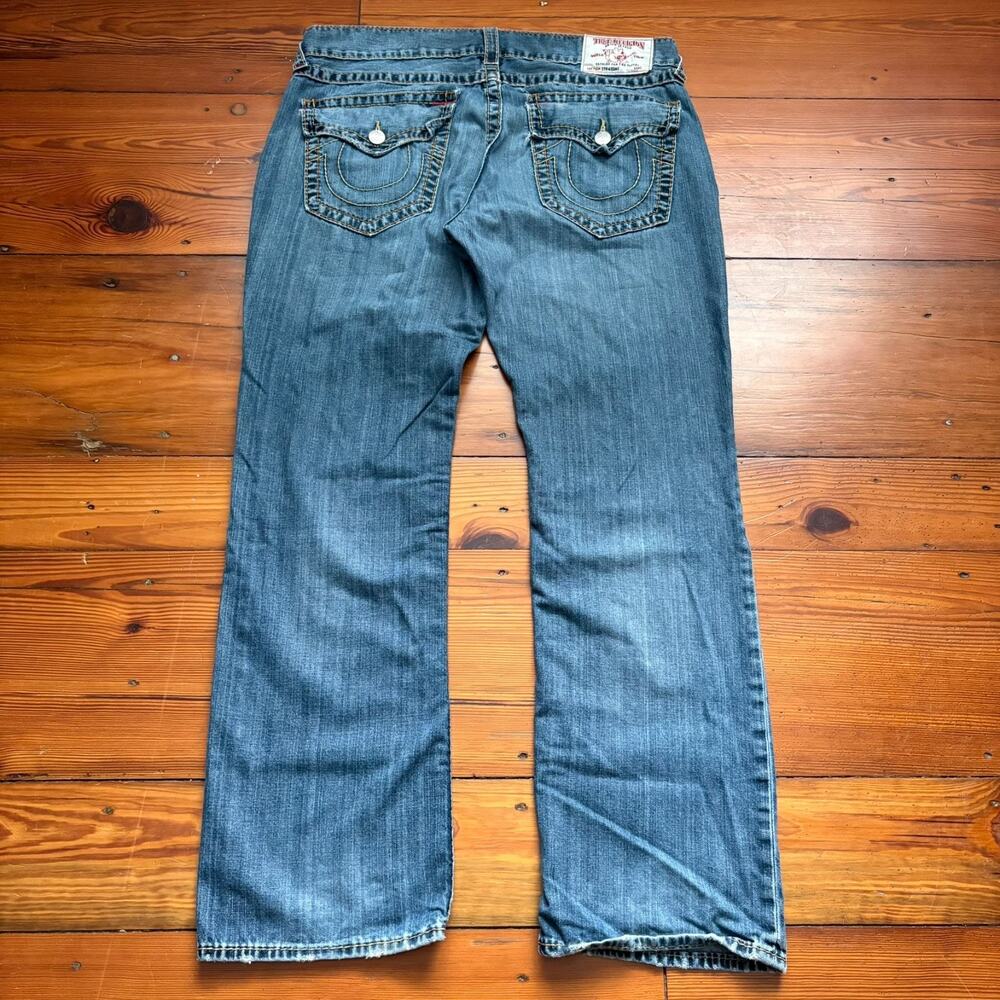 Vintage True Religion Jeans Men's Size 38x33 Denim Flap Pocket Y2K Medium Wash